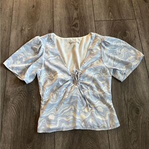 Abercrombie & Fitch woman’s used top in good condition